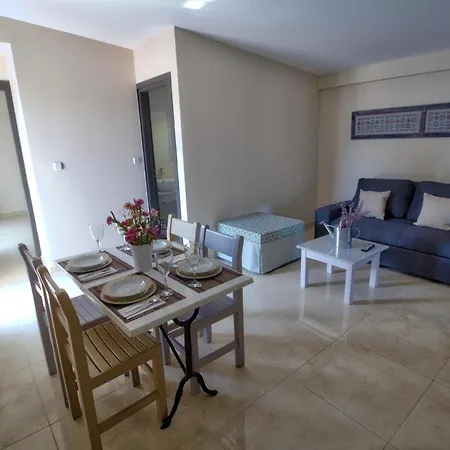 Ξενοδοχείο με διαμερίσματα Two Brothers & Apts Καλαμάκι