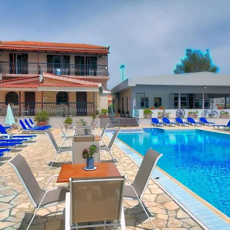 Ξενοδοχείο με διαμερίσματα Two Brothers & Apts