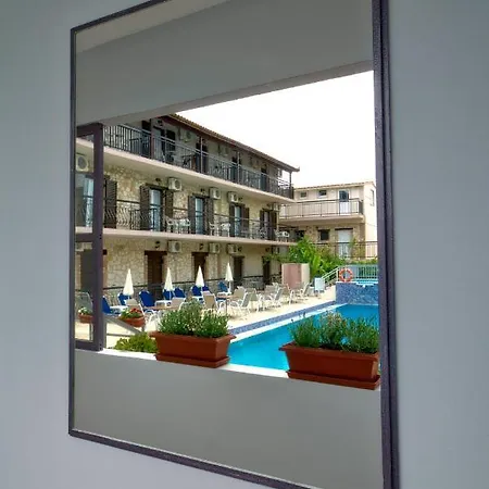 Hotel apartamentowy Two Brothers & Apts