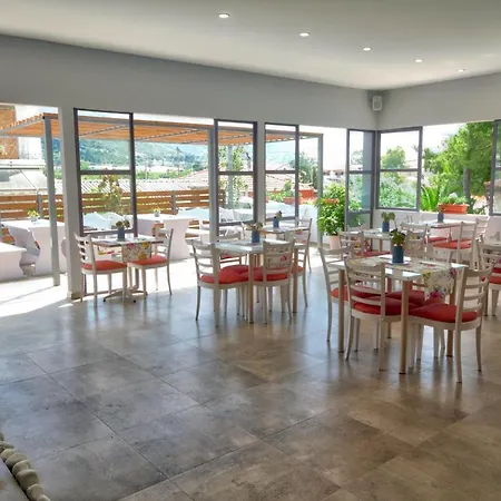 Two Brothers & Apts Apartmanhotel Kalamáki