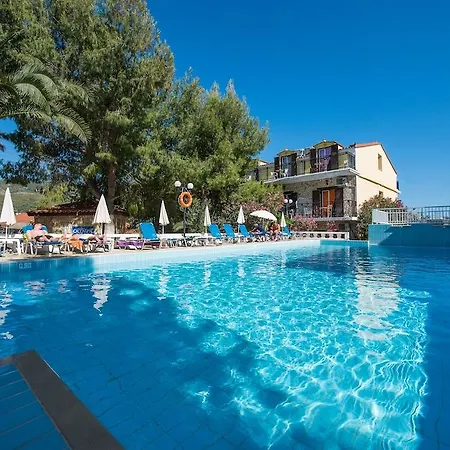 Two Brothers & Apts Apartmanhotel Kalamáki