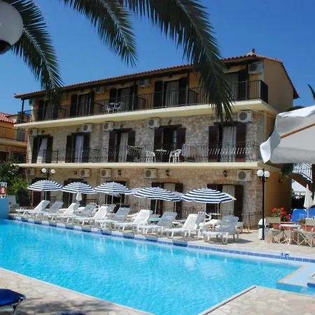 Hotel apartamentowy Two Brothers & Apts
