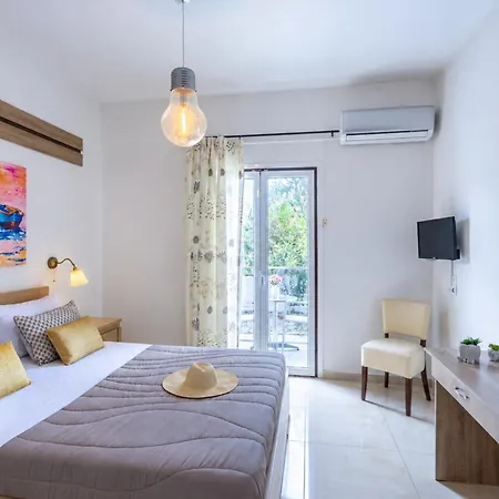 Two Brothers & Apts Aparthotel