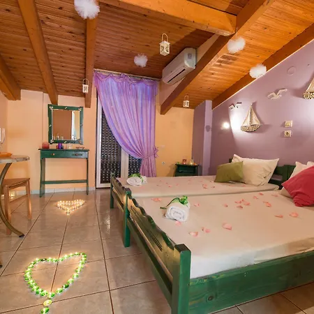 Two Brothers & Apts Apartmanhotel