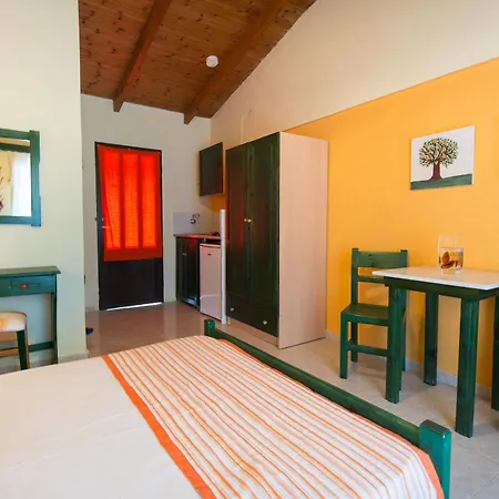 Two Brothers & Apts 4*