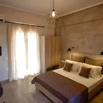 Hotel de apartamente Two Brothers & Apts 4*