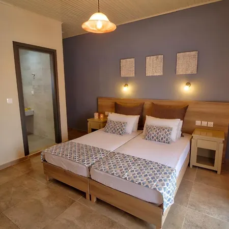 Two Brothers & Apts Kalamákion